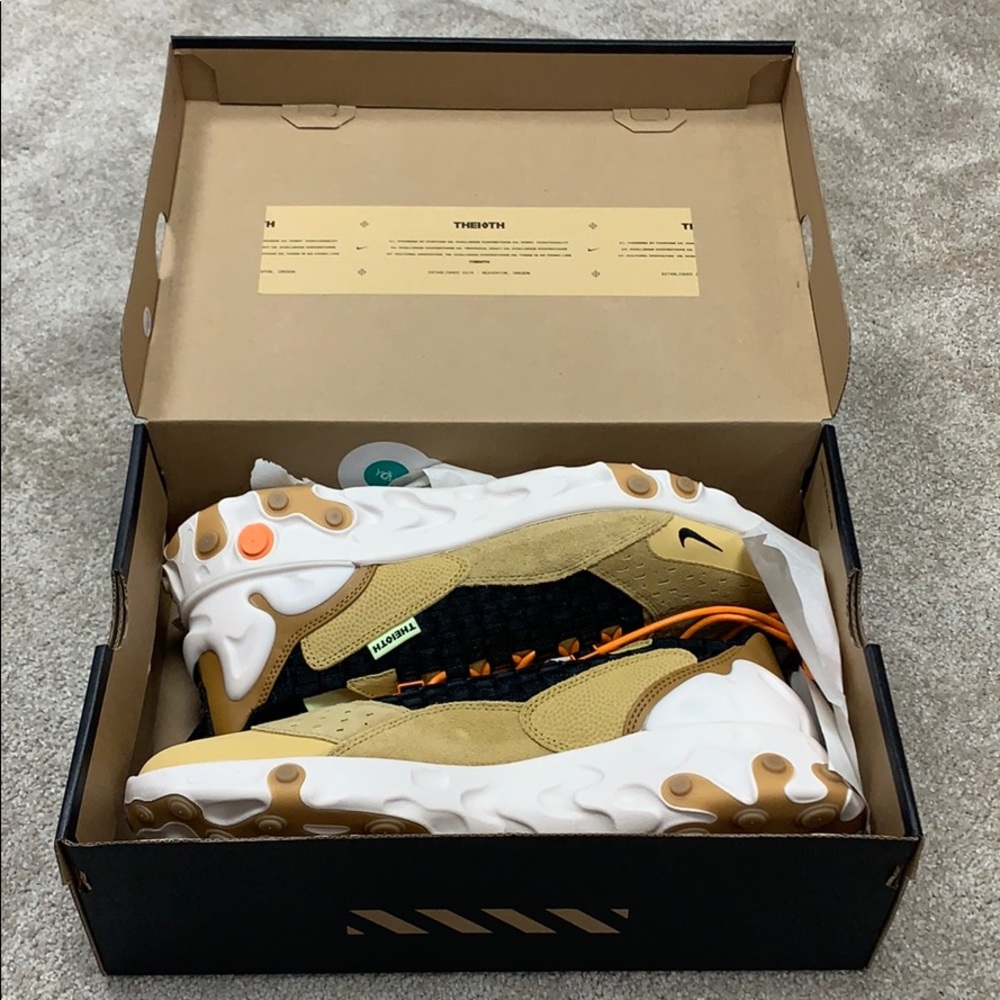 Mens Nike React Sertu Shoes Size 10.5